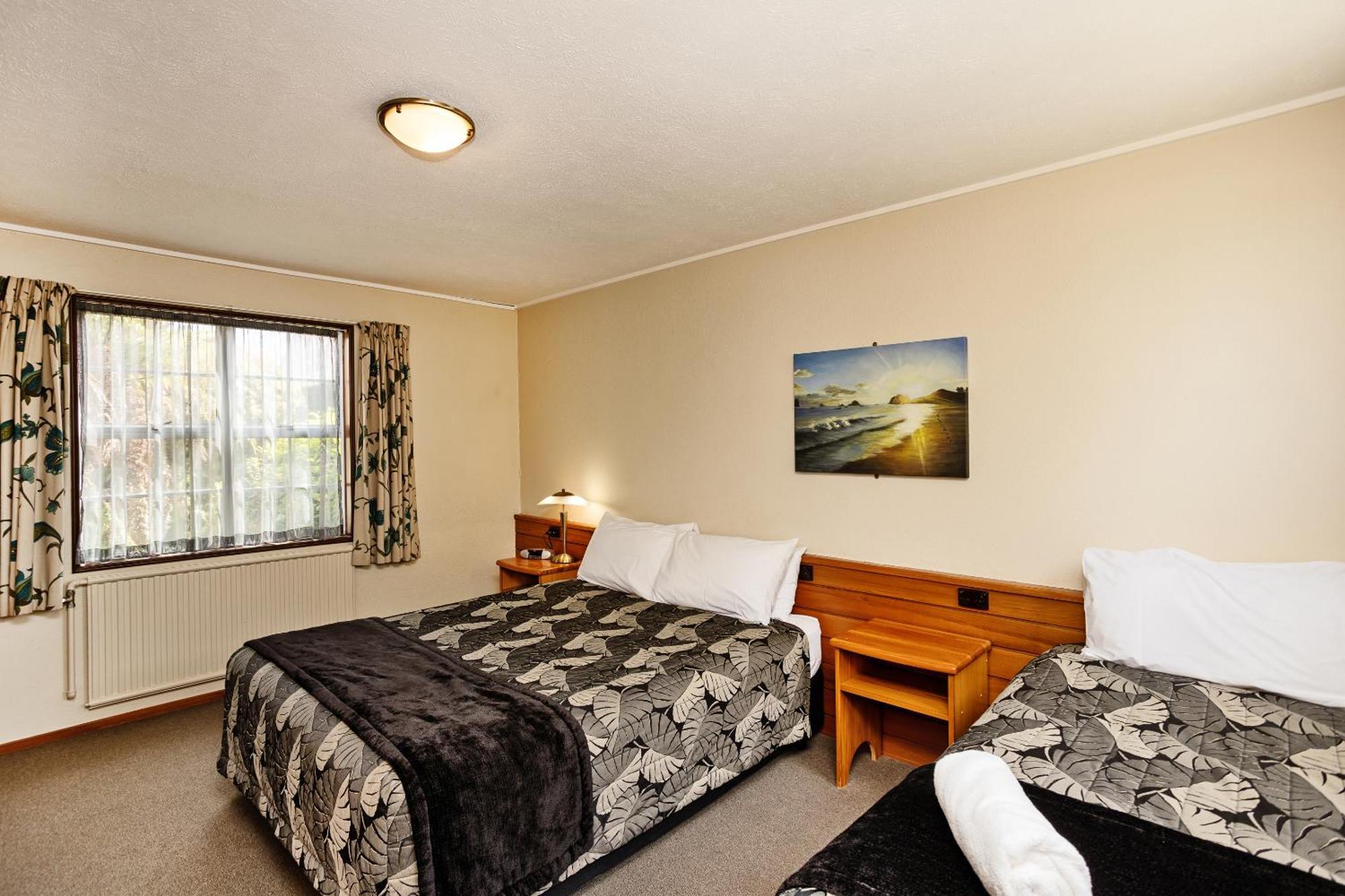 Balmoral Lodge Motel Invercargill Exterior photo