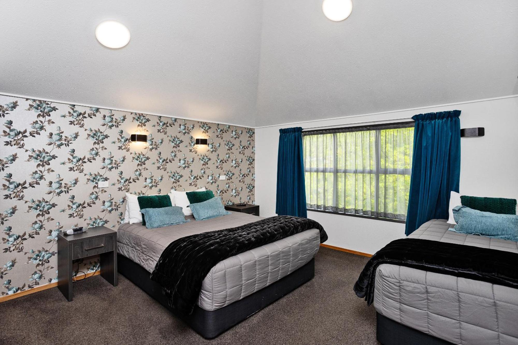 Balmoral Lodge Motel Invercargill Exterior photo
