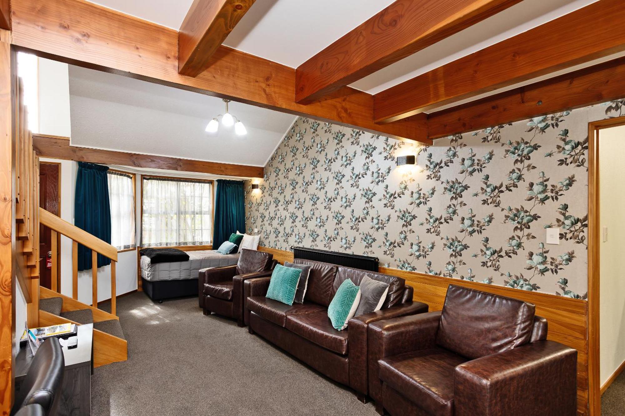 Balmoral Lodge Motel Invercargill Exterior photo